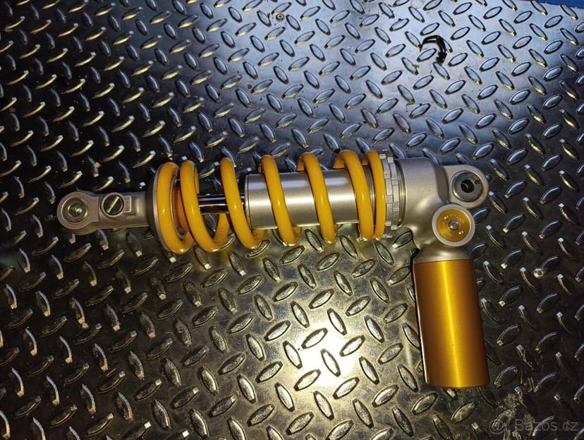 Panigale v4 streetfighter v4 tlumič