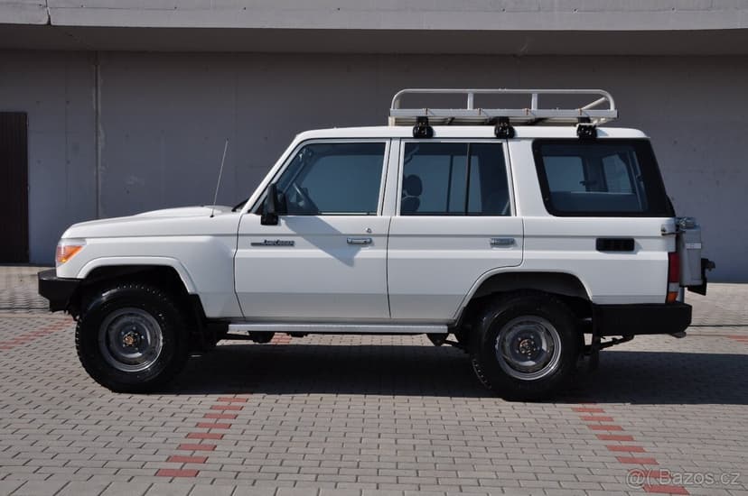 Toyota HZJ 76 LandCruiser - NOVÉ AUTO - 35 km - 4.2 Diesel