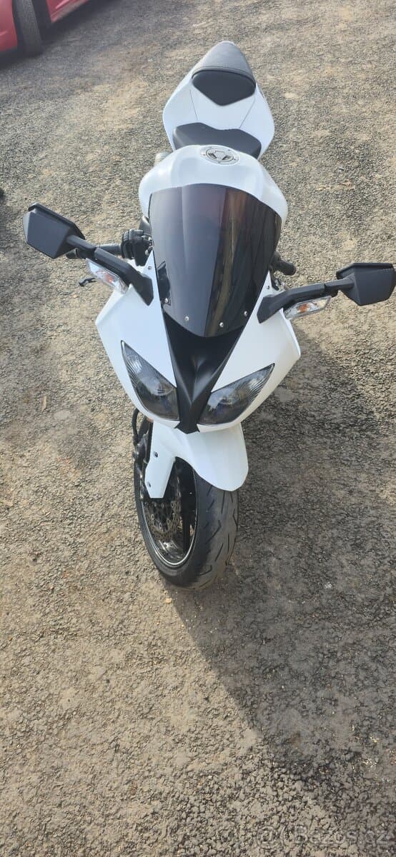 Kawasaki ZX 10R NINJA