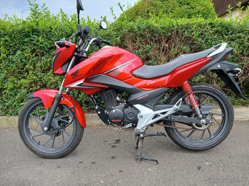 Honda CB 125 F jen 5700Km