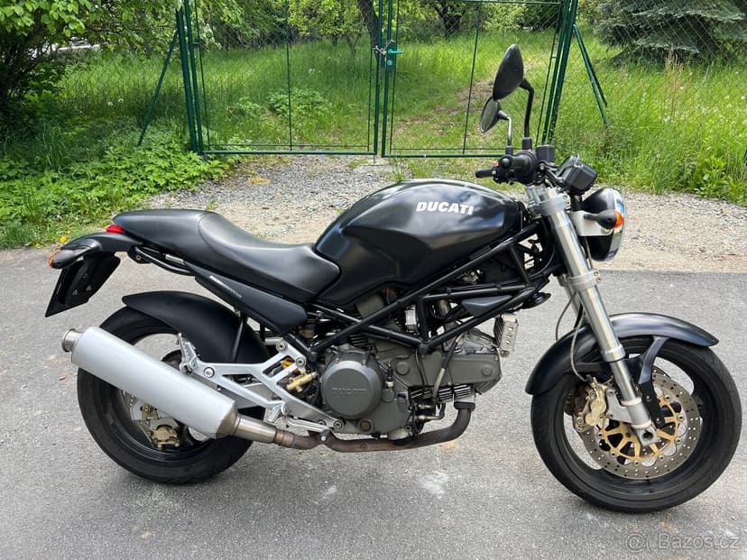 Ducati Monster 750
