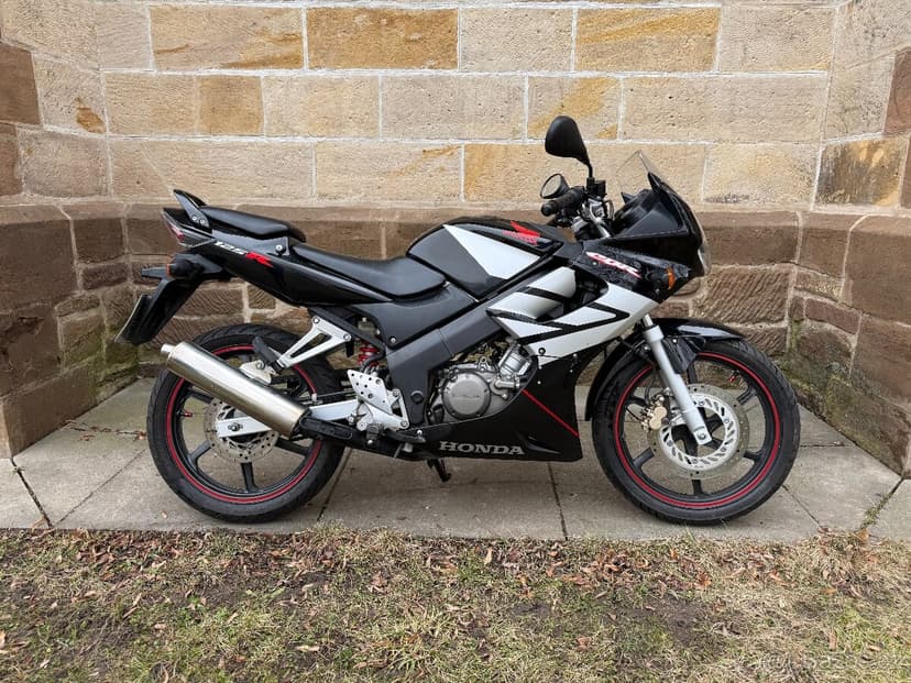 Honda CBR 125R