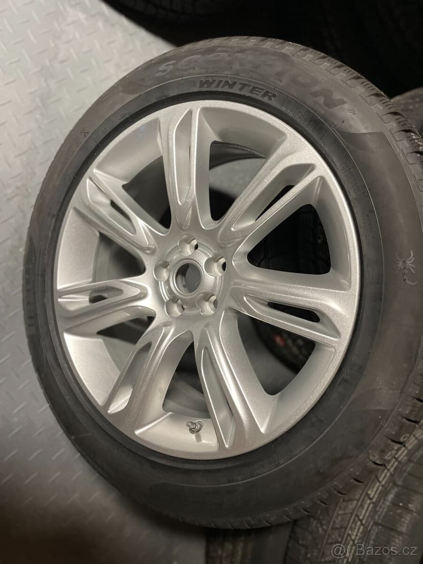 Alu kola + Pneu Land Rover Range Rover VELAR L560