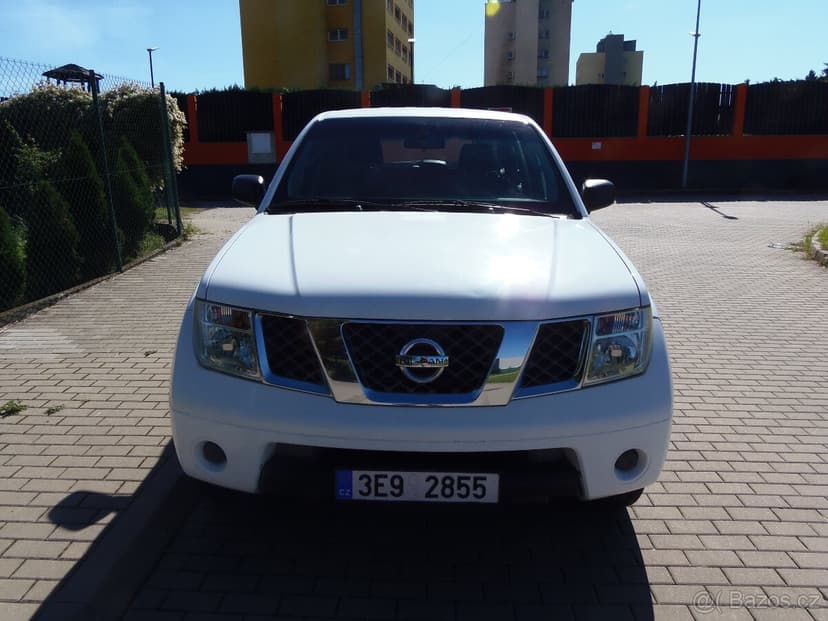 Nissan Pathfinder 2.5 DCi 4x4 manuál tažné 3T