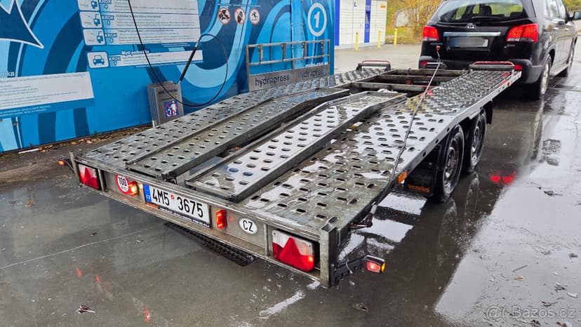 Autopřepravník VEZEKO MONACO 2500 kg