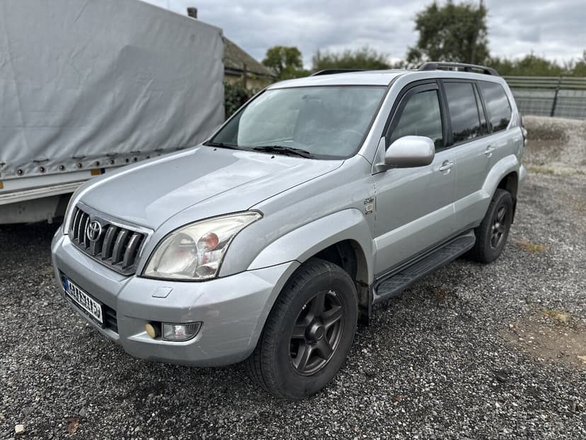 Toyota Land Cruiser 120 - porucha motoru