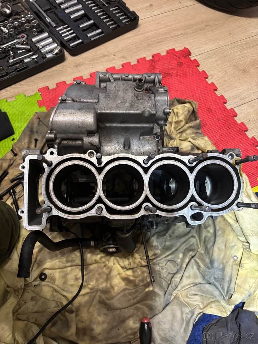 Valce a kartery na Yamaha R1 98-03 N501E N503E N507E