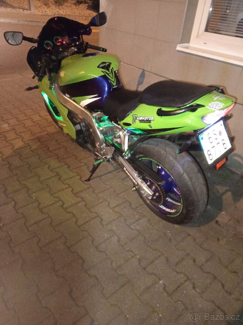 Kawasaki Ninja ZX 9 R