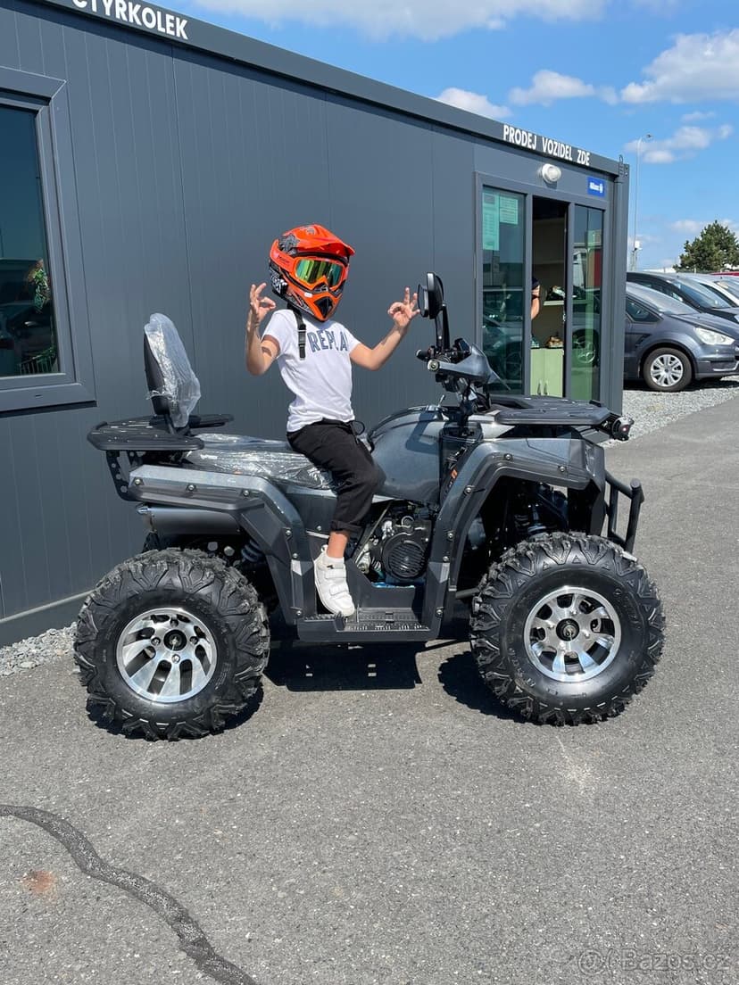 Čtyřkolka Armour 200cc 1G10 CVT - CARBON