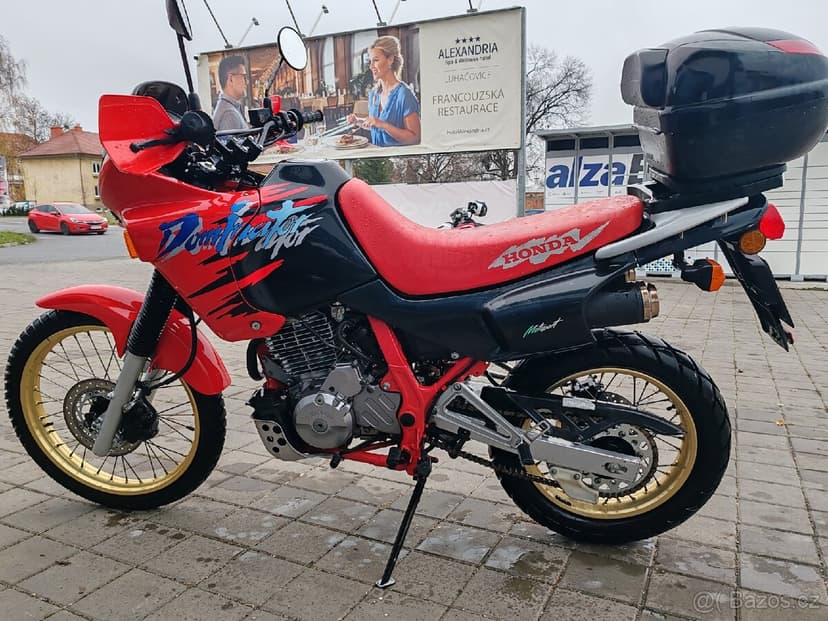 Honda dominator