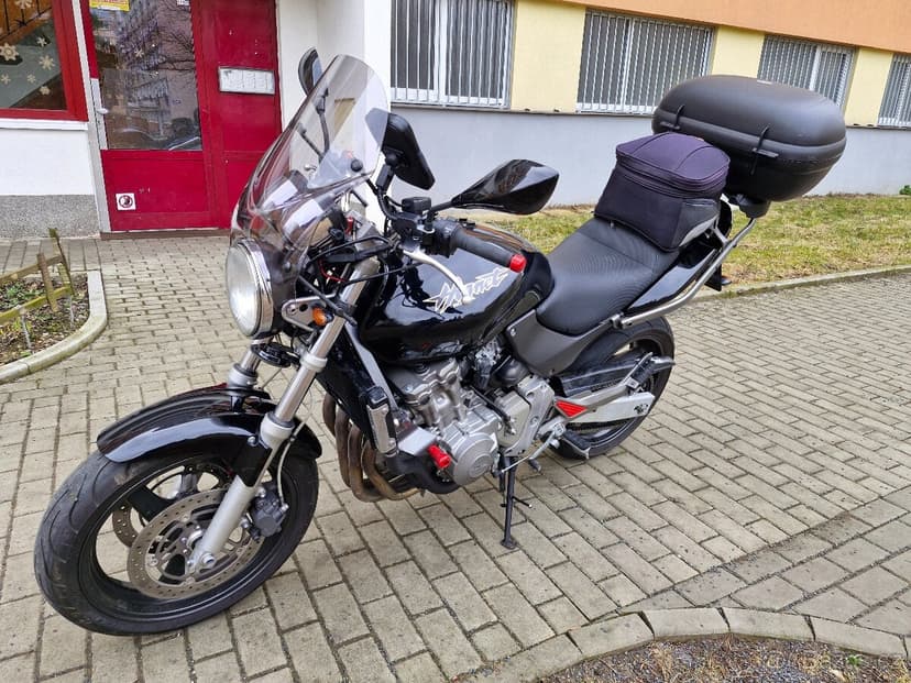 Honda CB 600F Hornet 70 kW, r. 2000