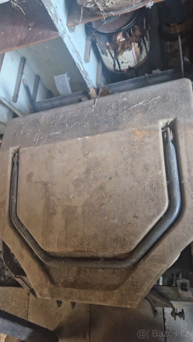 Land Rover Discovery 1 - 6. a 7. sedadlo do kufru