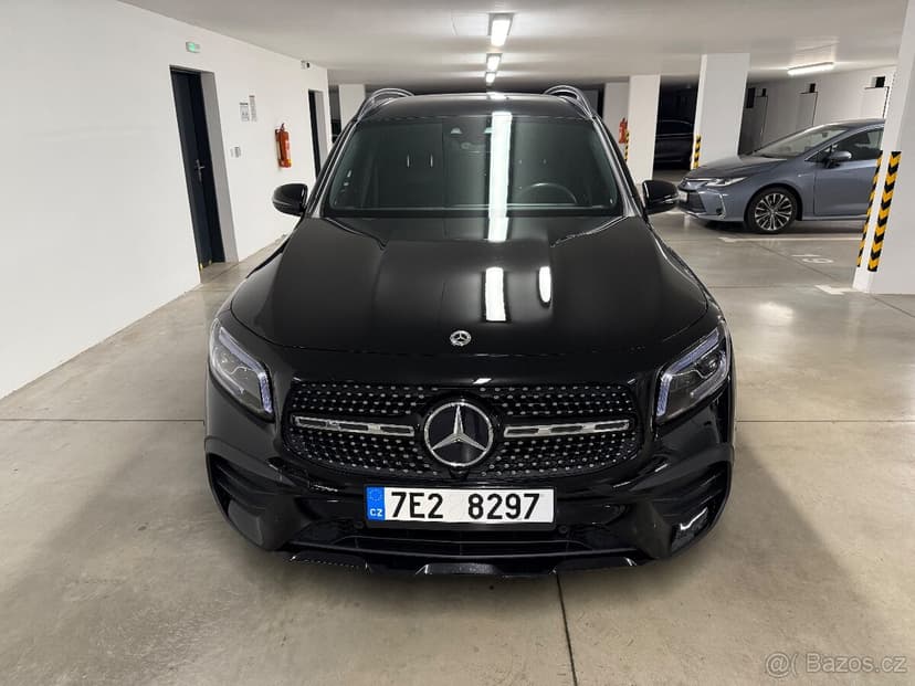 Mercedes-Benz GLB,  200d 4MATIC AMG Line | Night