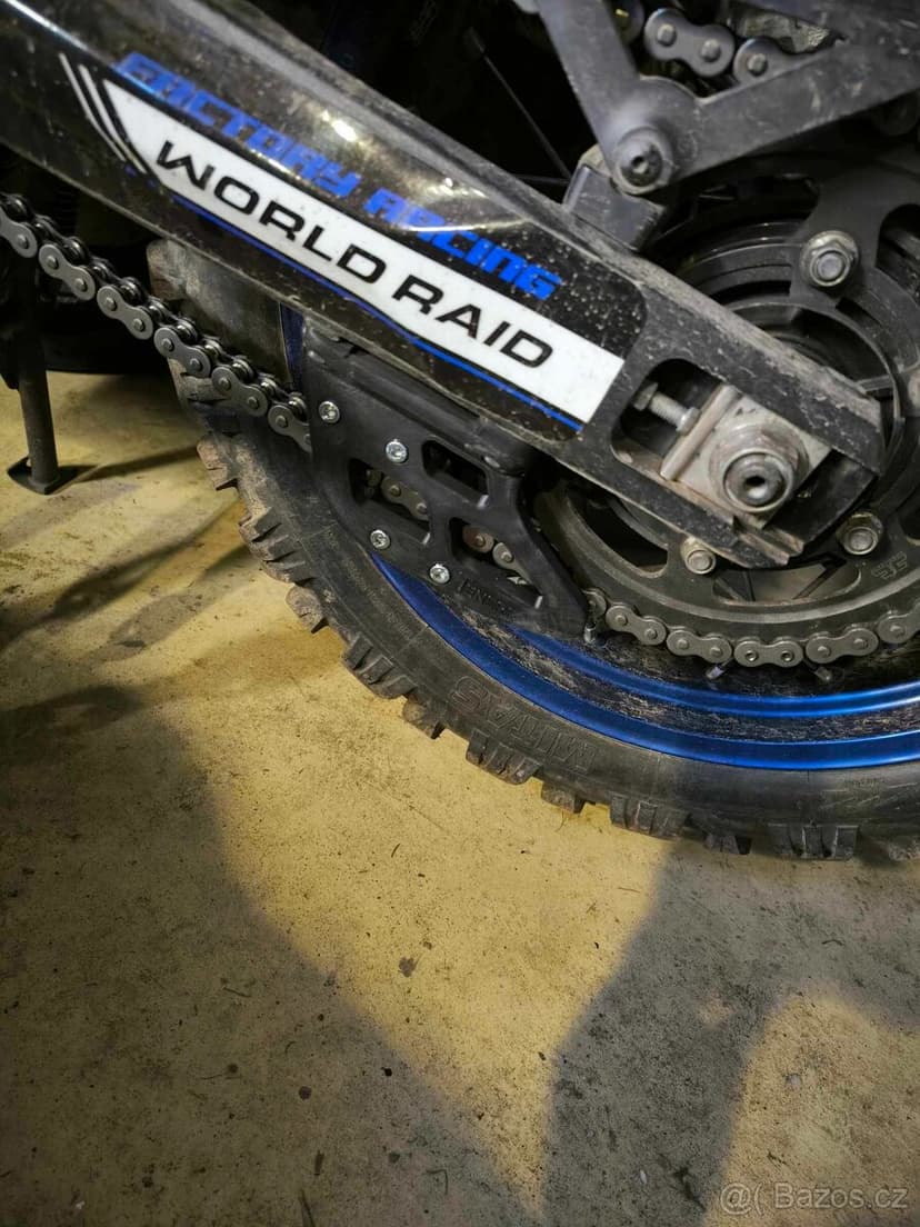 Tenere 700 vodítko řetězu