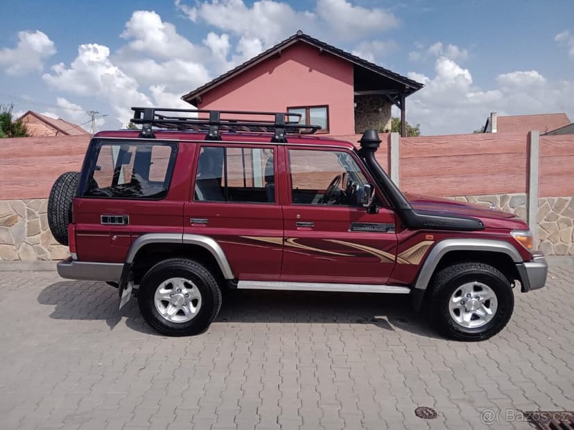 Land Cruiser 76 HZJ 4,5TD V8, 4x4 200 PS, Klima, 5MT, NEW 21