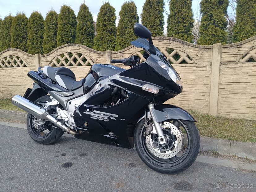 Kawasaki ZZ-R 1200 2004