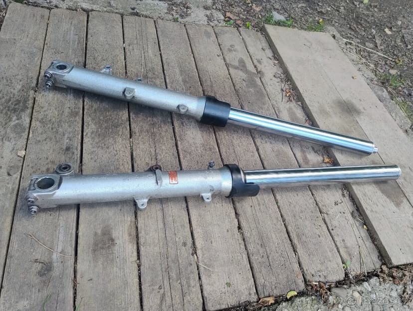 Honda VFR 800 tlumiče SHOWA