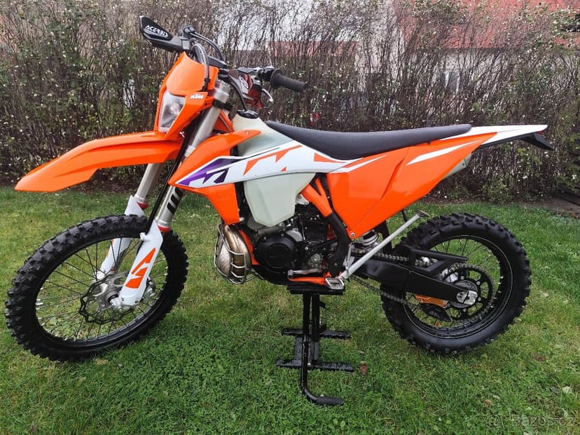 KTM EXC 300 2T 2023 100MTH, TP+SPZ - PĚKNÝ STAV