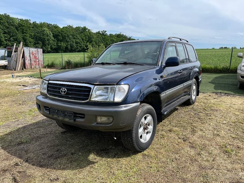 Toyota Land Cruiser 100