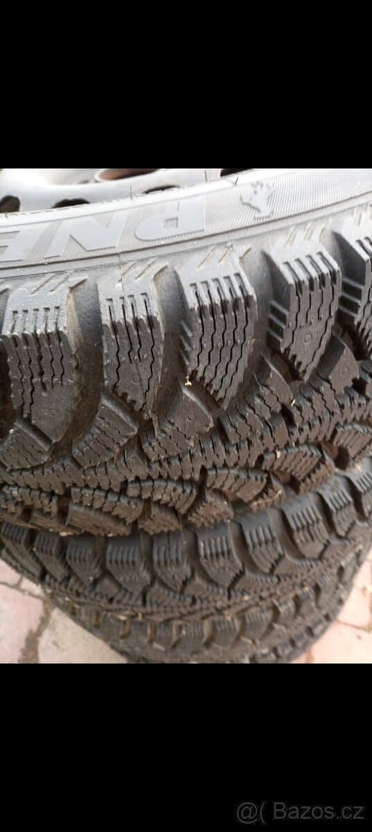 Zimní pneu s disky, z Ford  Sierra 195×65×R14