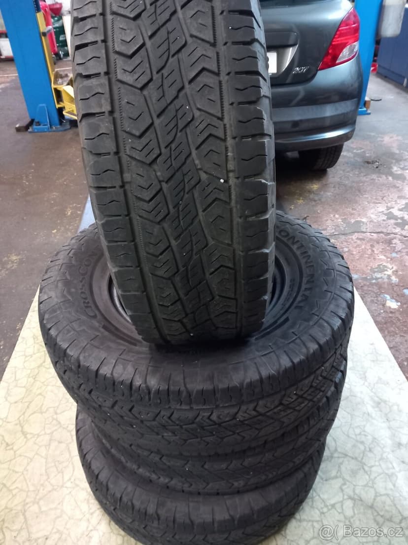 Pneu SUV 255/70/15  sada 1000kc
