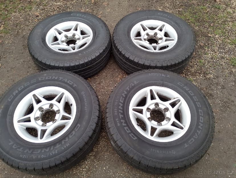 Kola z Nissan Patrol