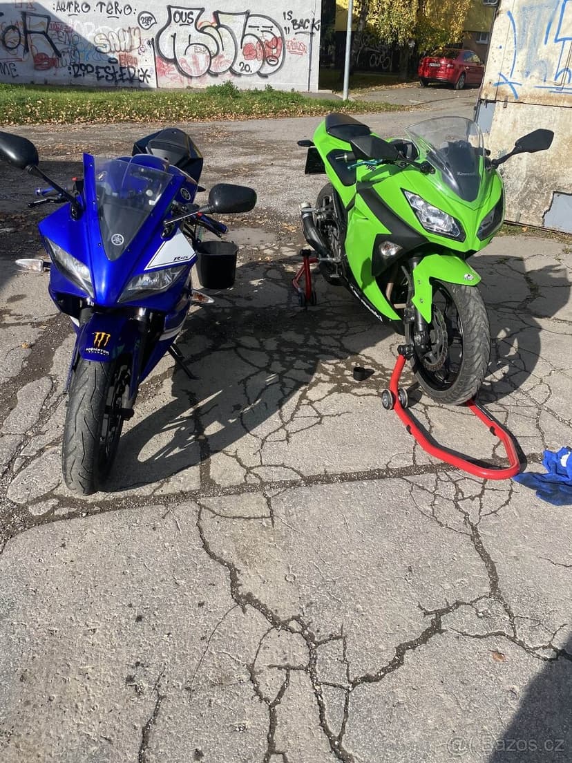 Kawasaki Ninja 300
