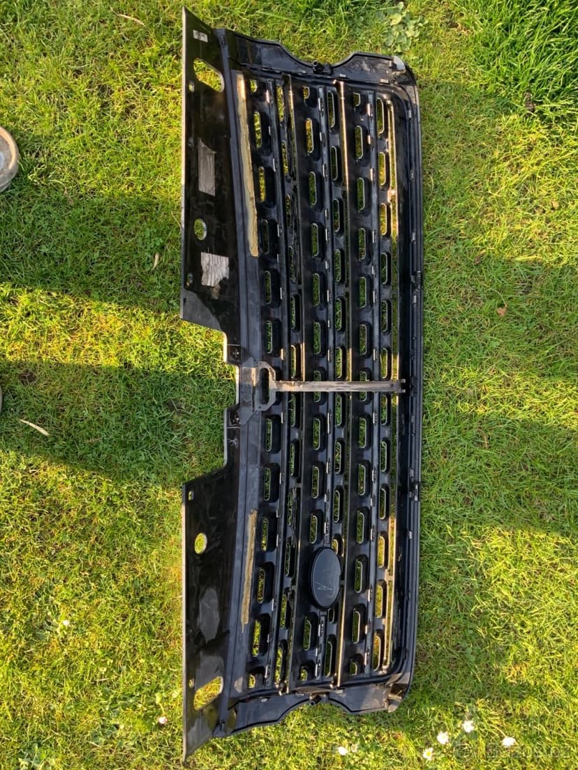 Range Rover LR 405 2012-2018 originál přední maska stříbrná