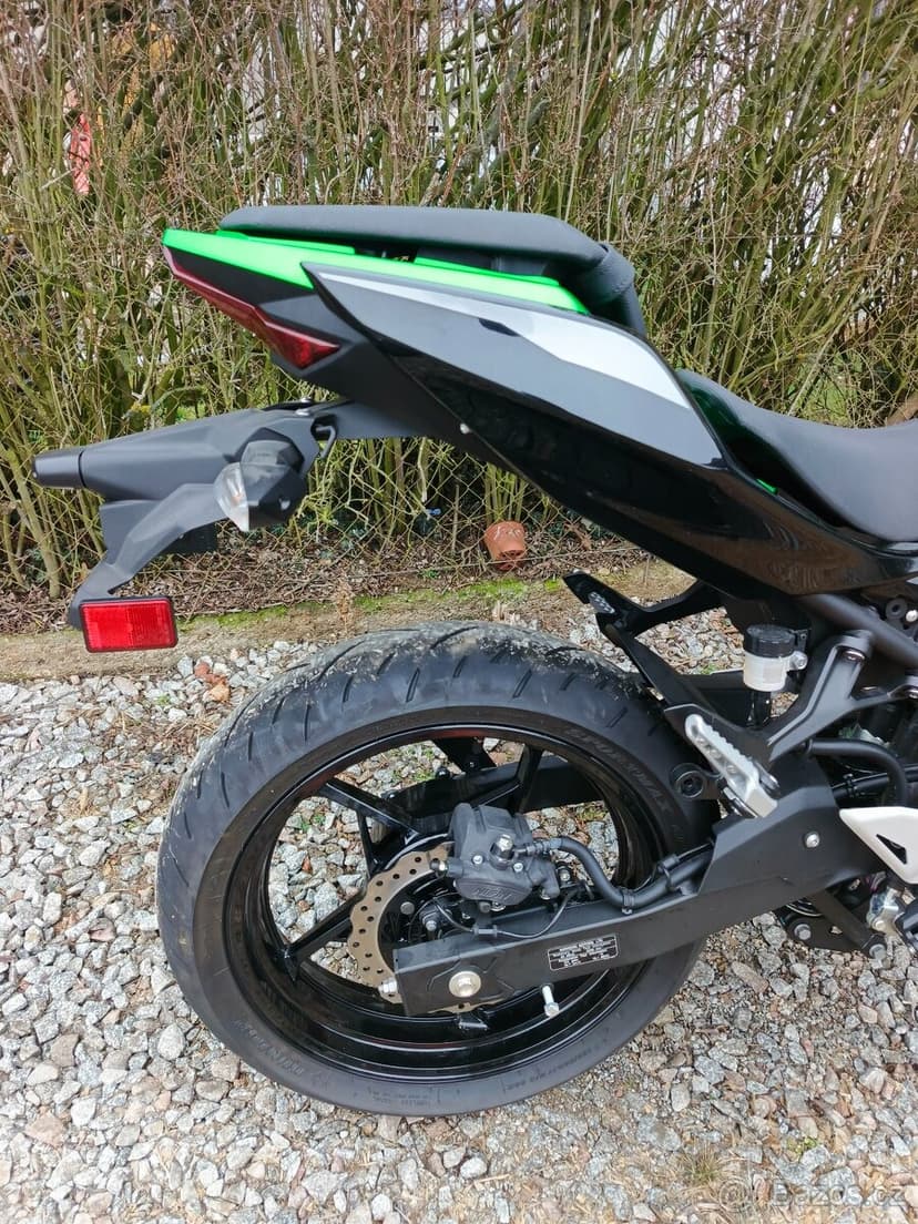 Kawasaki z 400 rok 2022