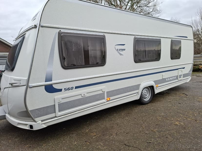 Prodám karavan Fendt 560 TFK,r.v.2014 + mover + stan. + TV.