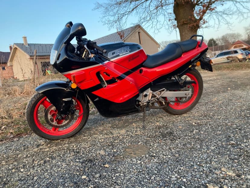 Honda CBR 500 F