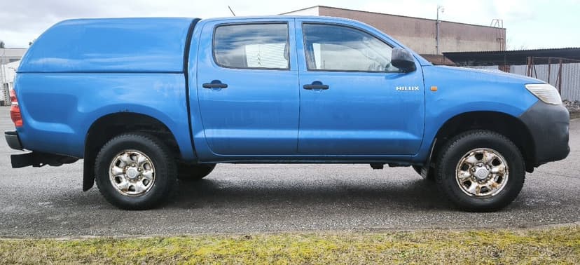 TOYOTA HILUX 4x4 (možnost odpočtu DPH)