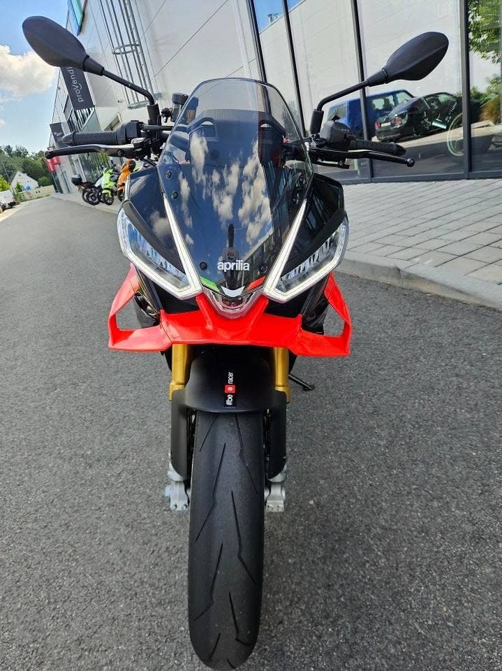 Aprilia Tuono V4 Factory E5+ (2025) – Stav nové, DPH, ČR pův