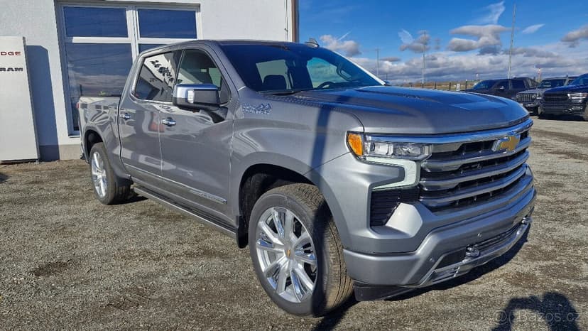 hevrolet Silverado HIGH COUNTRY 6.2l šedá