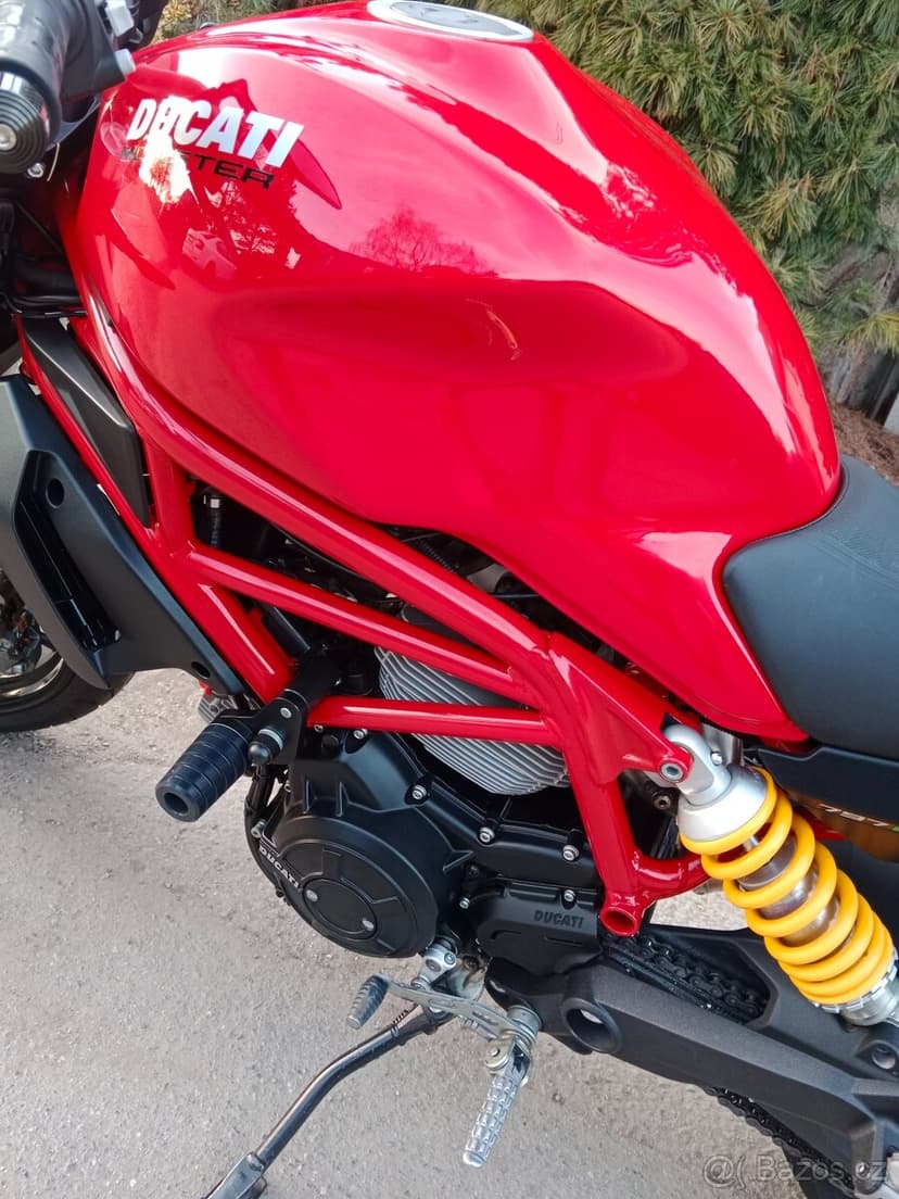 Ducati monster