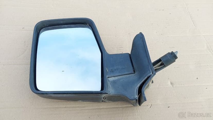 Nissan Patrol Španěl –  Zrcátko levé