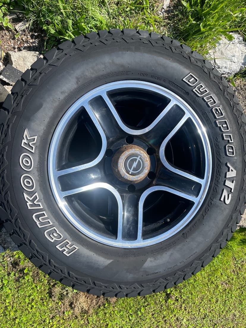 Alu kola R16 pneu 255/65 R16