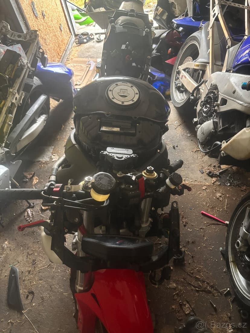 Rozprodam Honda CBR 1000RR Fireblade 04-07 SC57 na dily