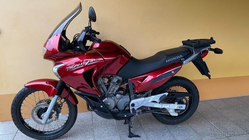 Honda Transalp XL650V / doplňky / kufr / TOP STAV