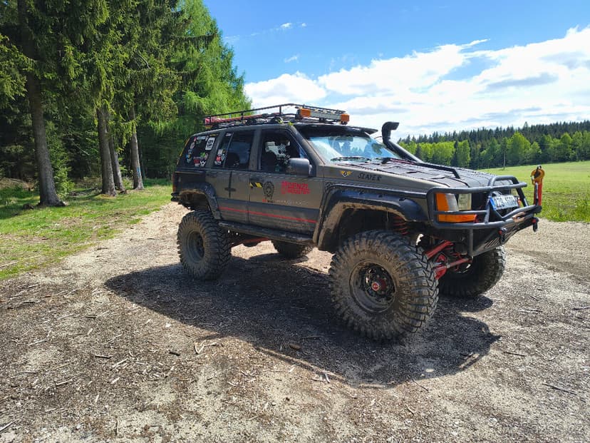 Jeep Grand Cherokee ZJ 4.0 Laredo