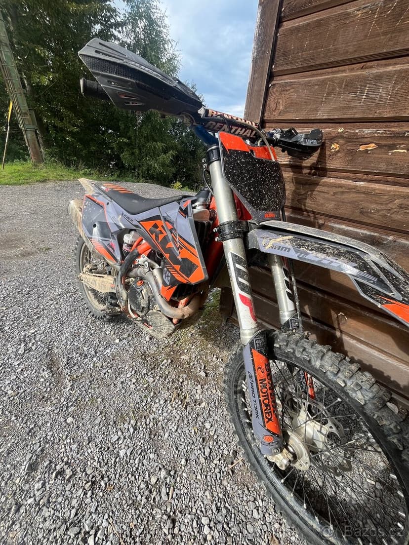 SXF 450 2018 + AKRAPOVIC VYFUK A ZVOD