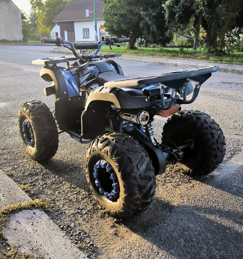 Dětská čtyřkolka