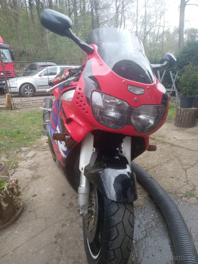 Honda CBR fireblade 900rr