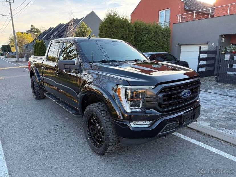 F-150 XLT 5.0 V8 ROUGH COUNTRY