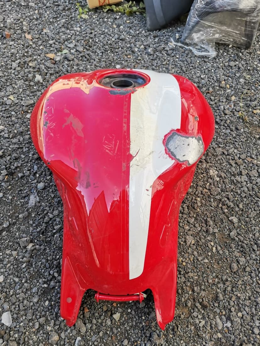 Ducati Monster 821 Soubor dílů