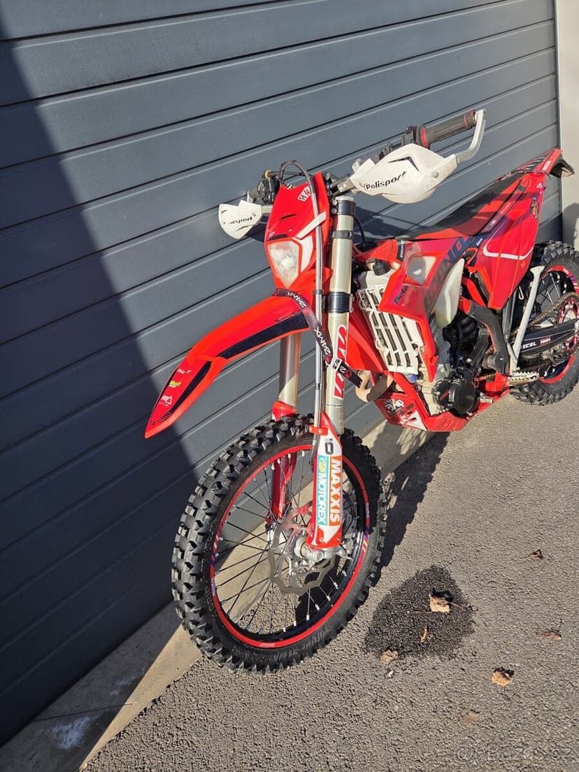 Beta 350 RE