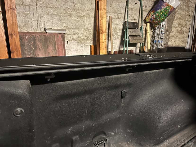 Amarok hardtop roleta výměna