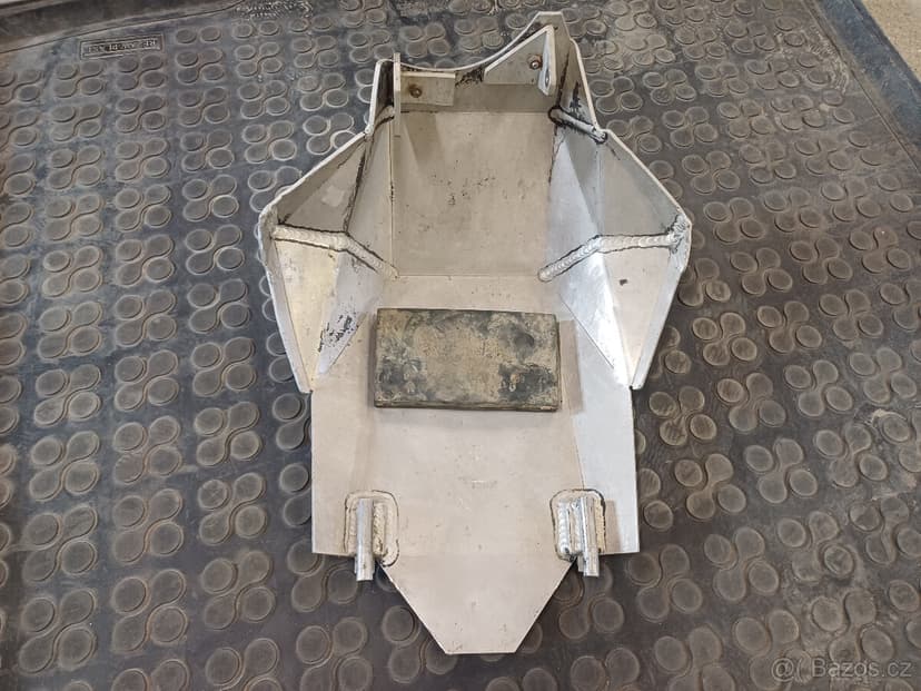 kryt pod motor KTM 690