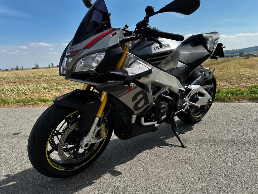 Aprilia tuono v4 1100rr