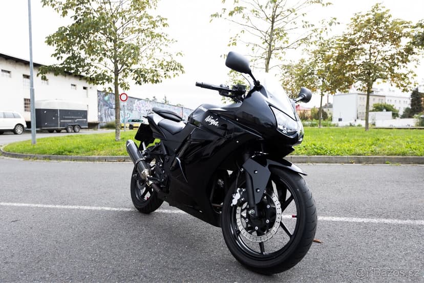 kawasaki ninja 250r